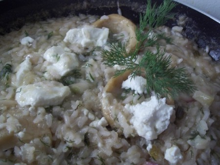 Ριζότο μα αγκινάρες και ξυνομυζήθρα